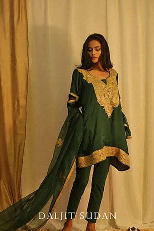 Green Crepe Kashmiri Gala Tilla Phiran Suit