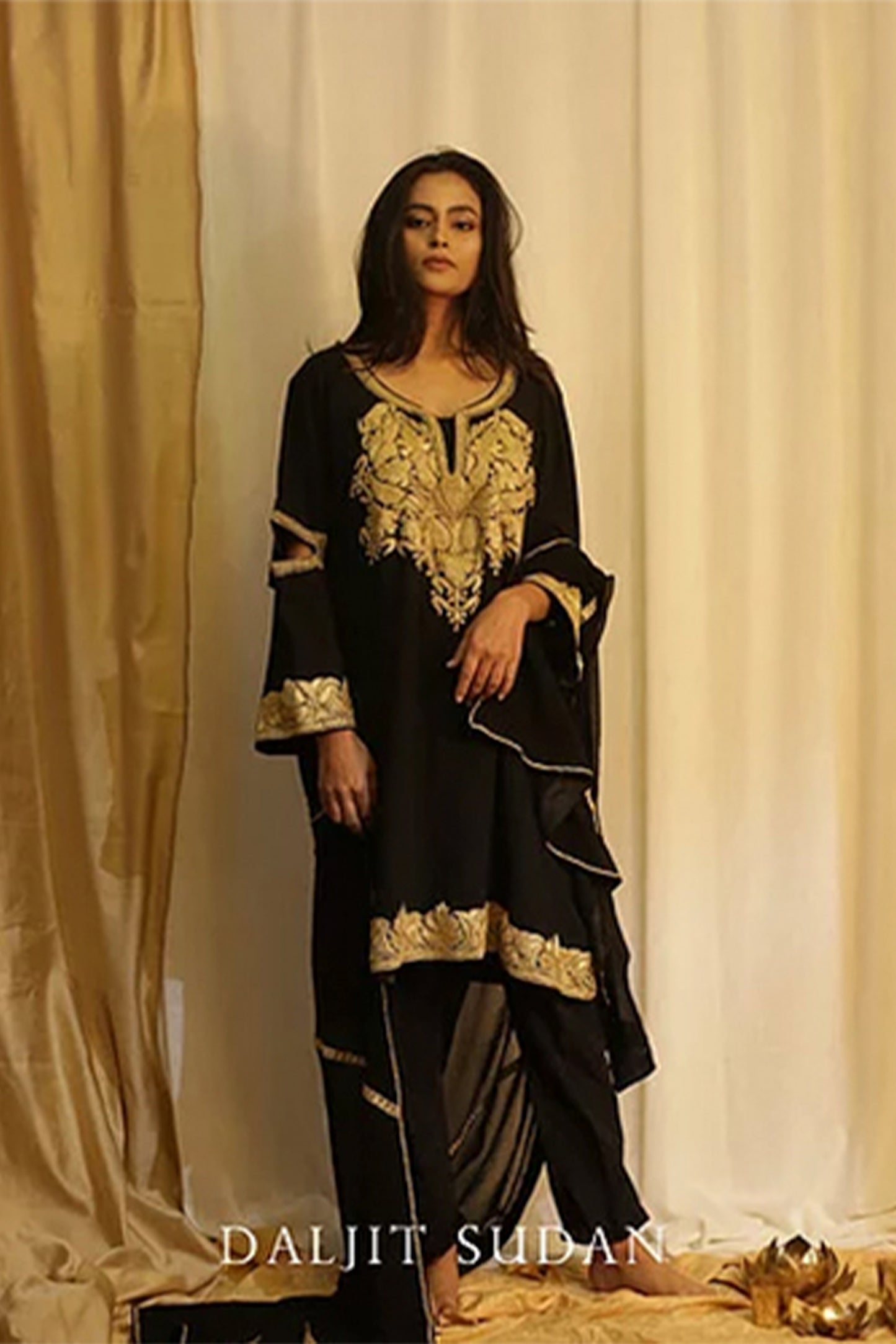 Black Crepe Kashmiri Gala Tilla Phiran Suit