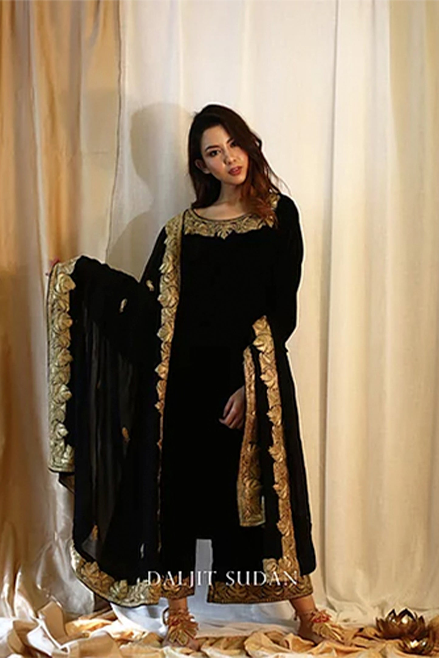 Black Velvet Tilla Phiran Suit
