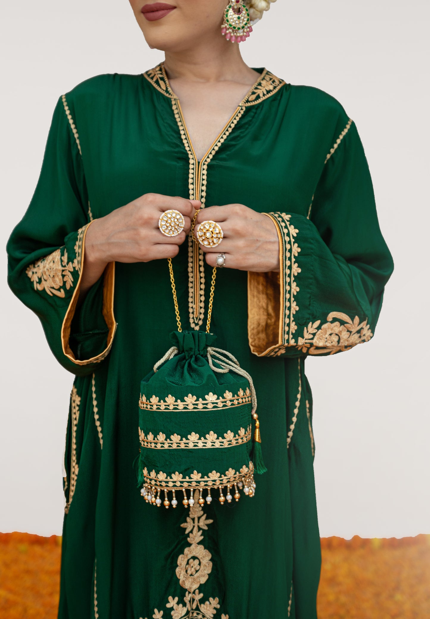 Emerald Green Crepe Aari Shoulder Set