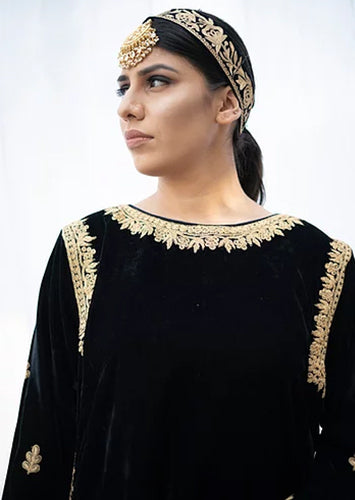Black Velvet Shoulder Phiran Set