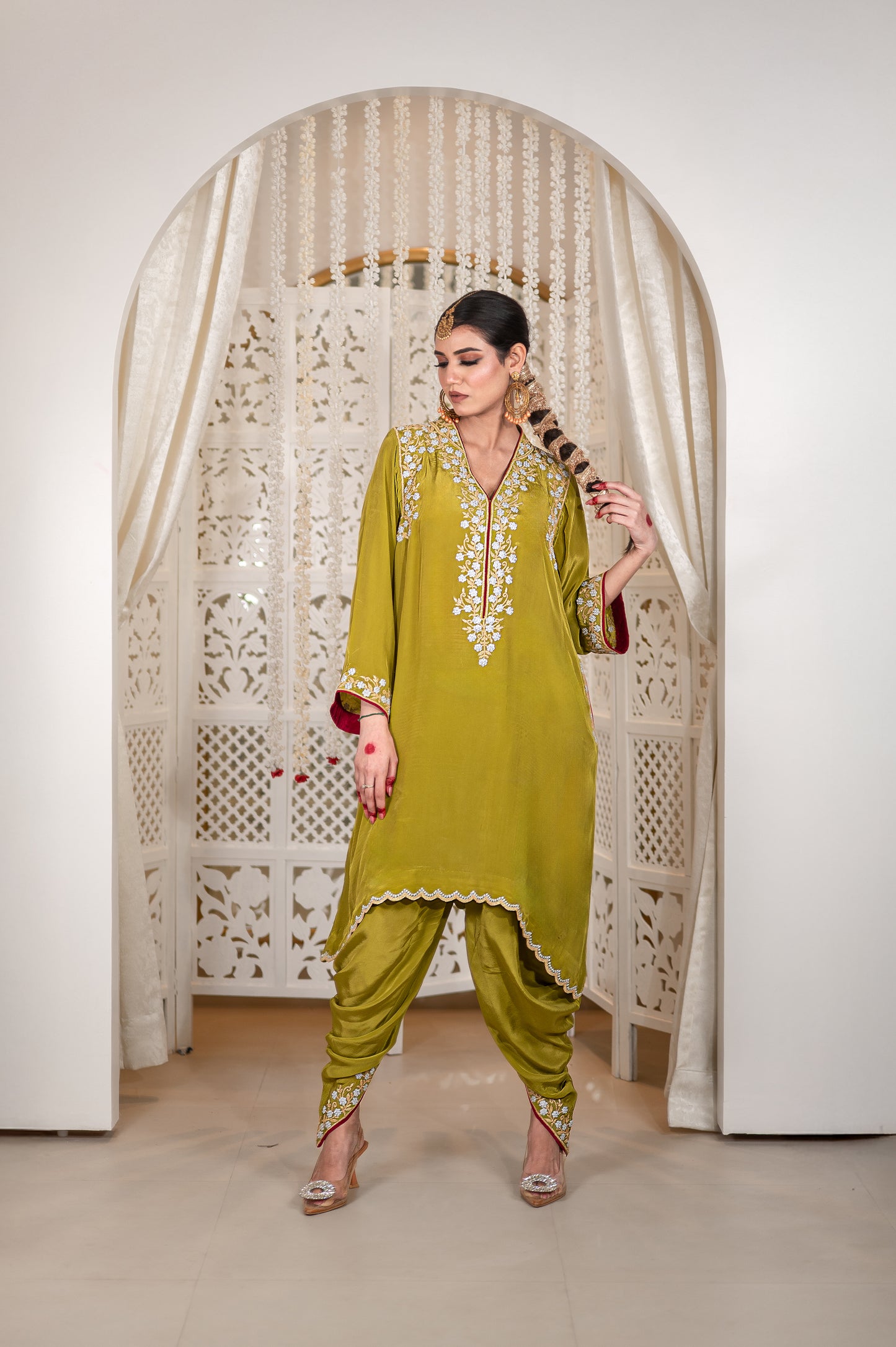 Mehedi Green Shoulder Phiran w Dhoti Pant