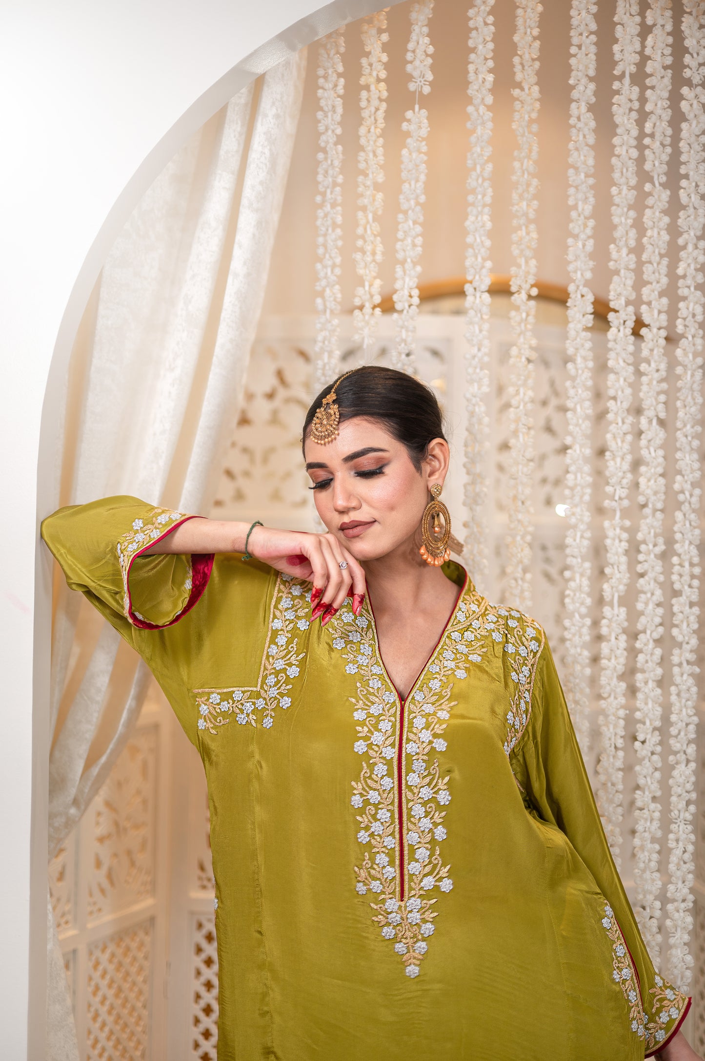 Mehedi Green Shoulder Phiran w Dhoti Pant