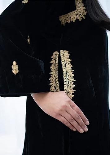 Black Velvet Shoulder Phiran Set