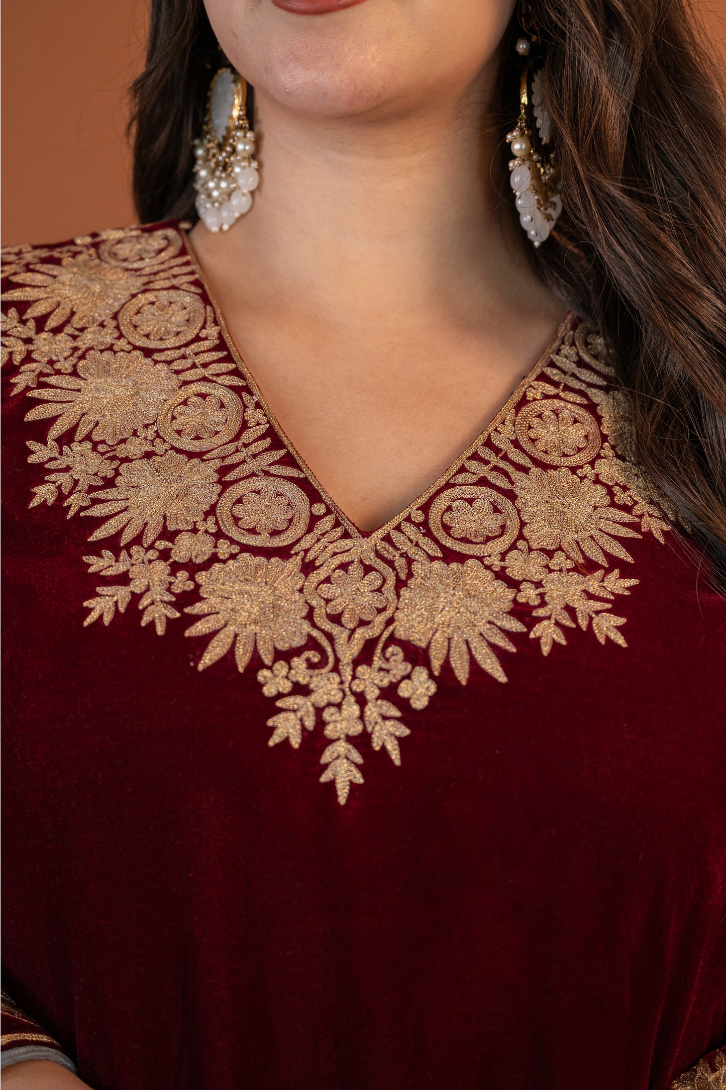 Maroon and grey velvet kurta set with potli