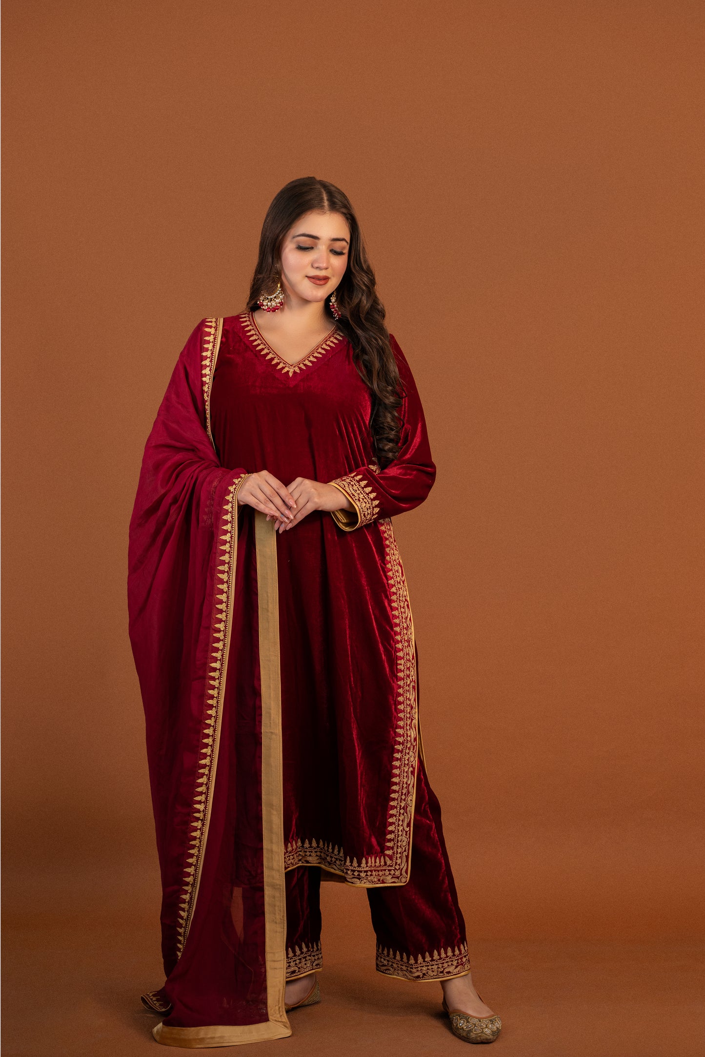 Maroon velvet slit parallel work suit