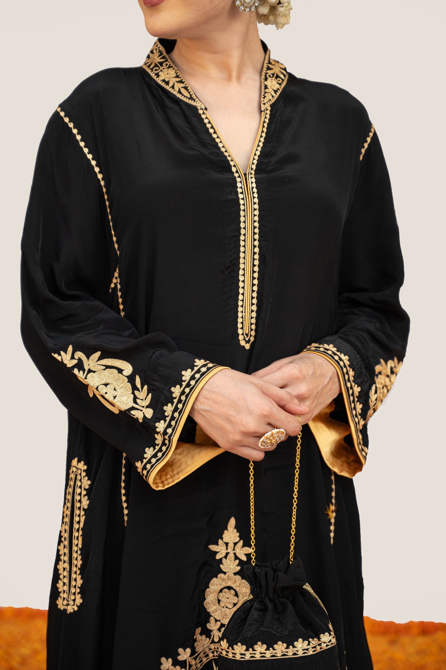 Black Crepe Aari Shoulder Set