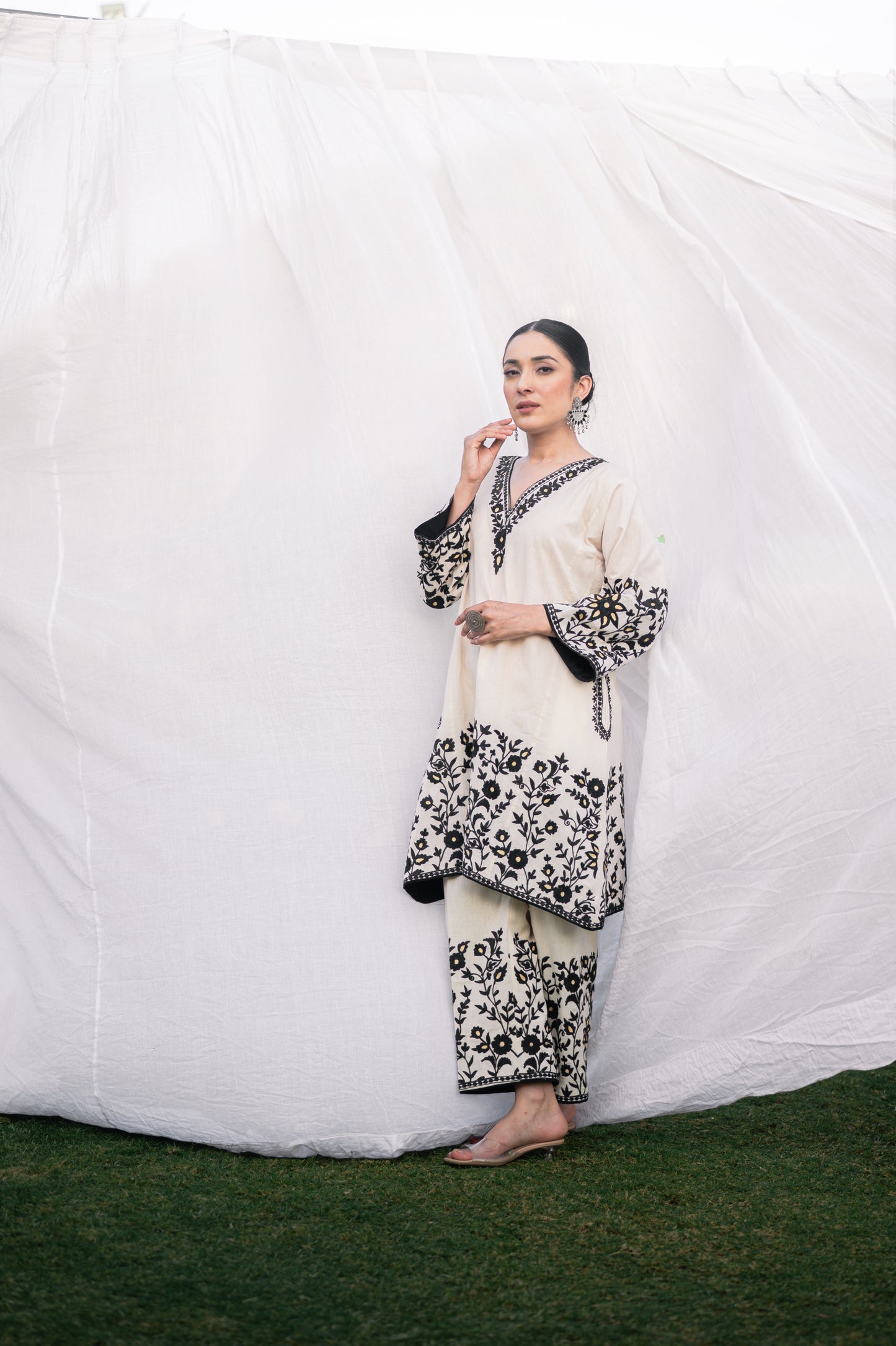 Beige cotton phiran set with black aari embroidery
