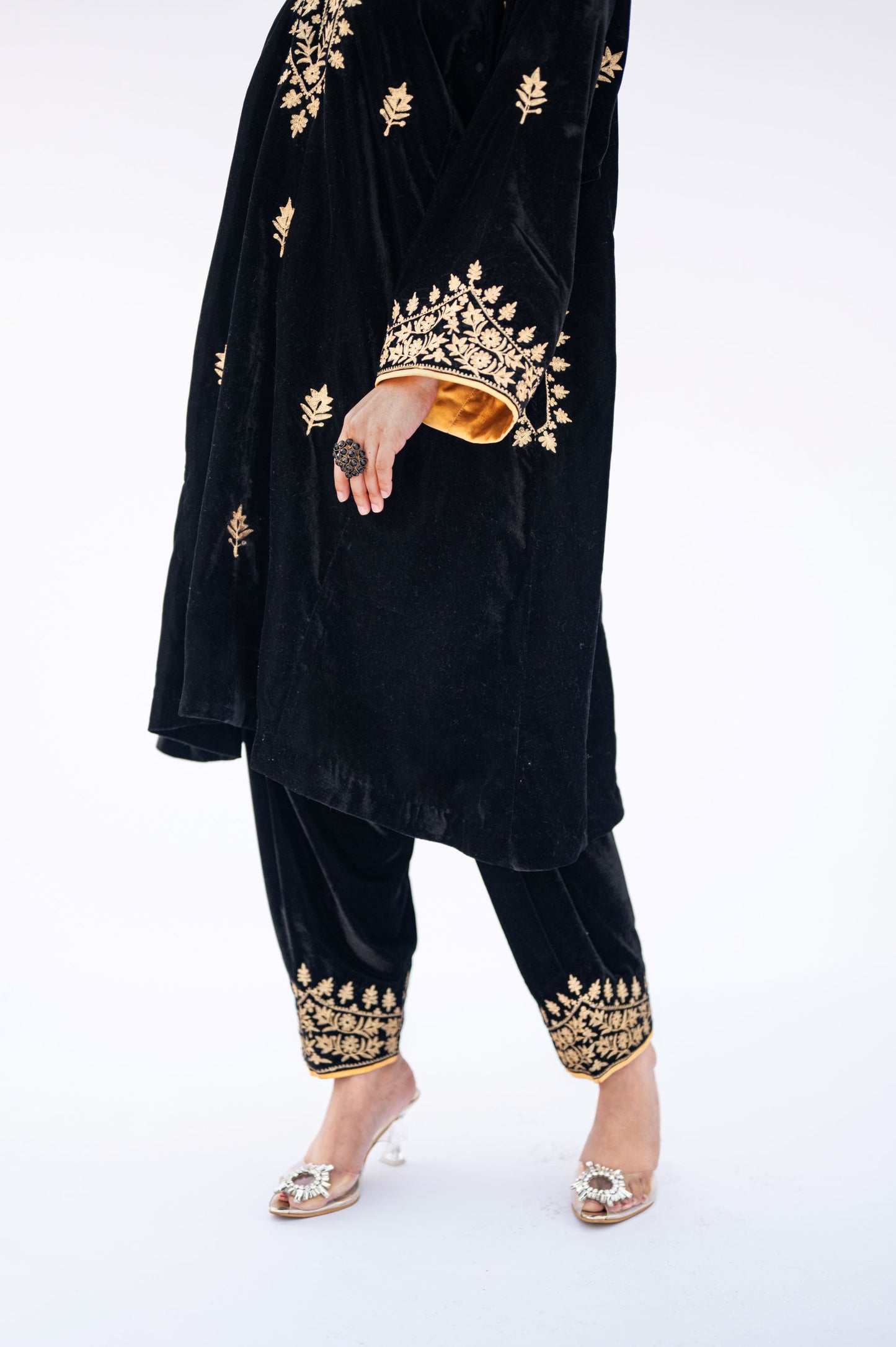 Black velvet phiran set with farshi salwar