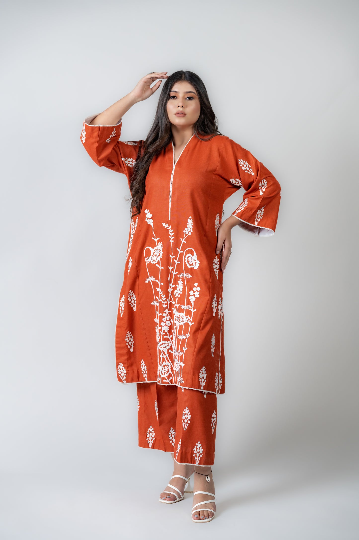 Rust Cotton Phiran Set w White Floral Aari Embroidery