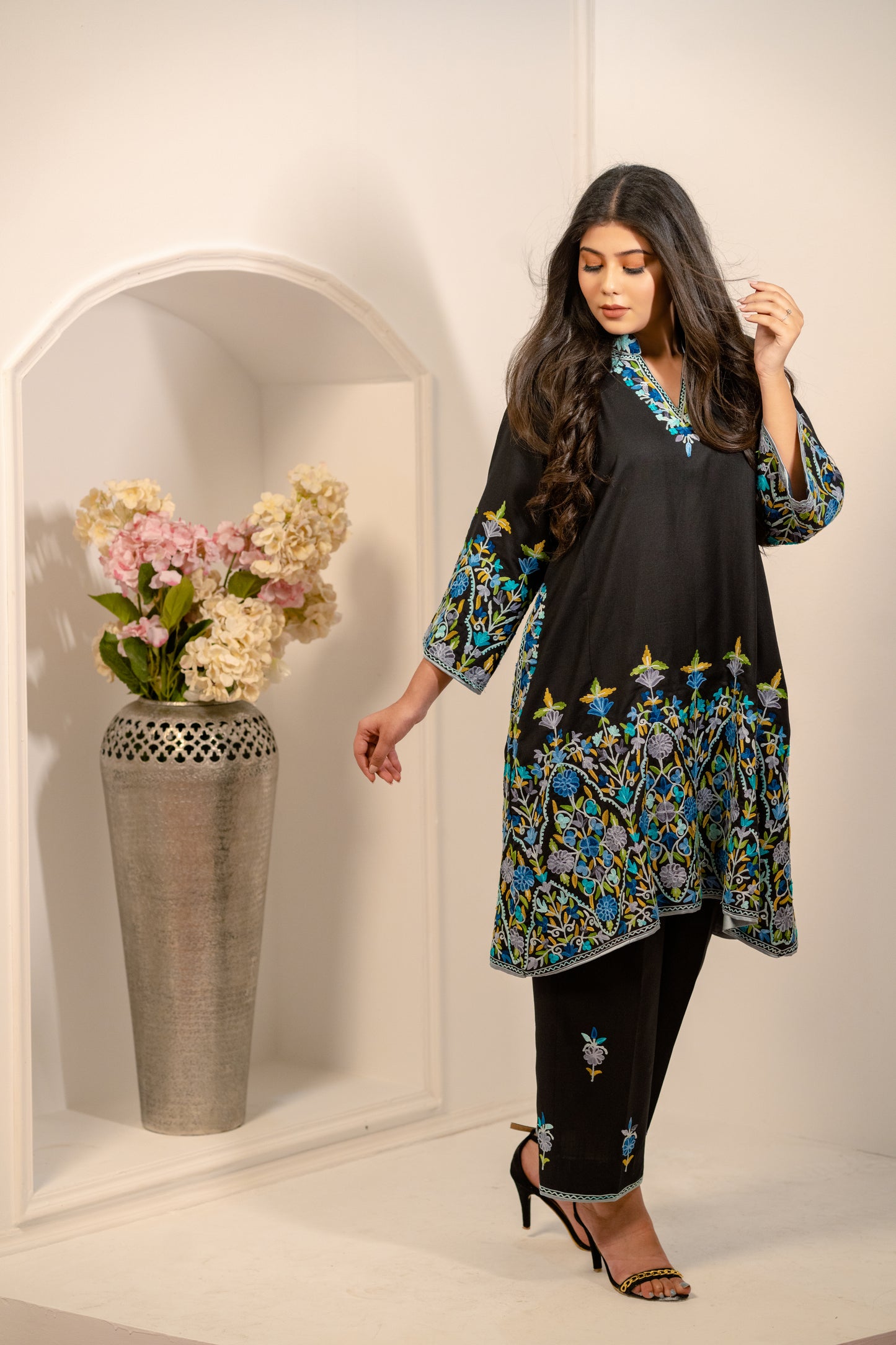 Black Cotton Phiran Set With Multicolour Aari Embroidery