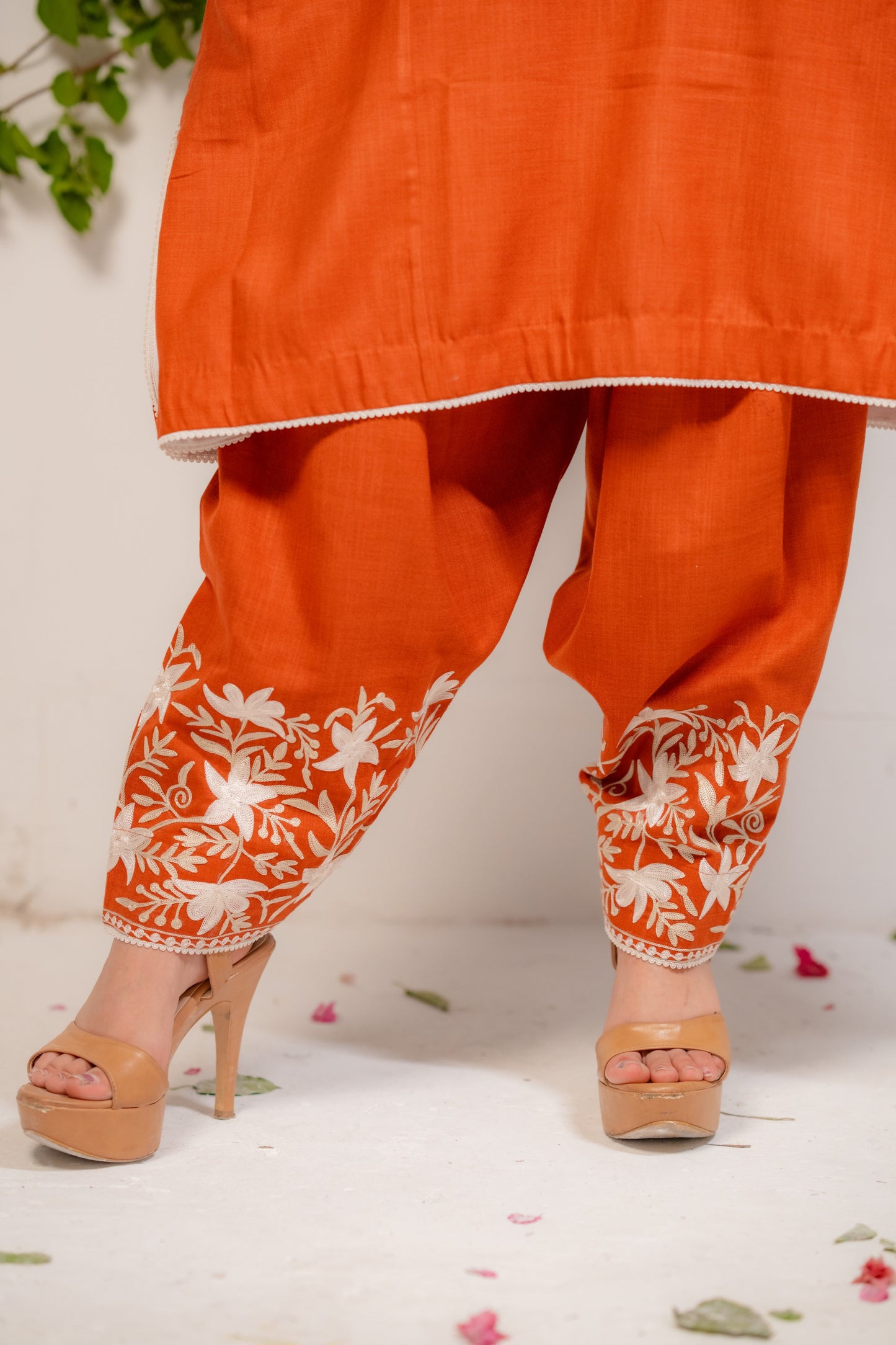 Rust Cotton Phiran Set With Aari Embroidery