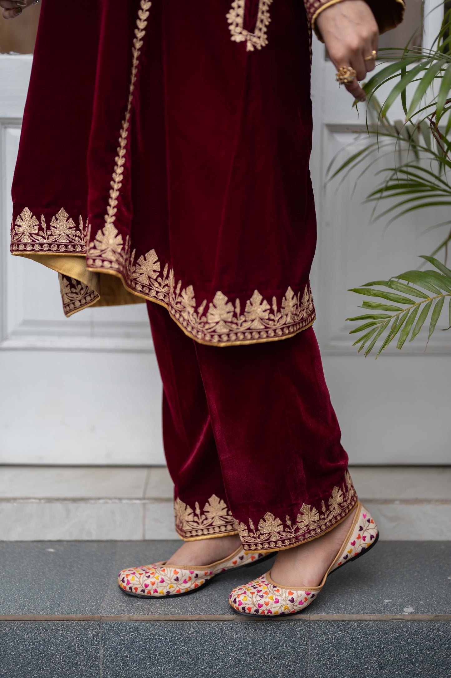 Maroon Phiran Set