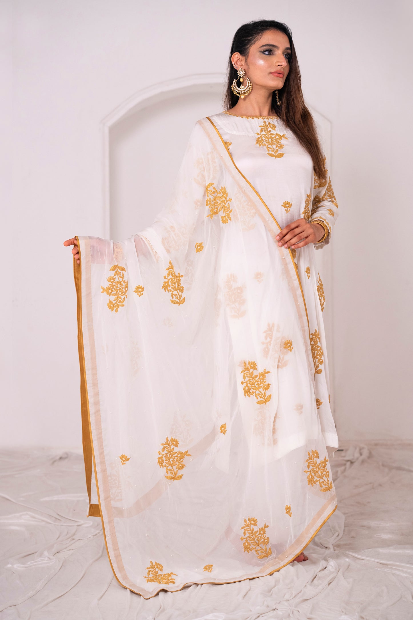 White Crepe GS Straight Suit