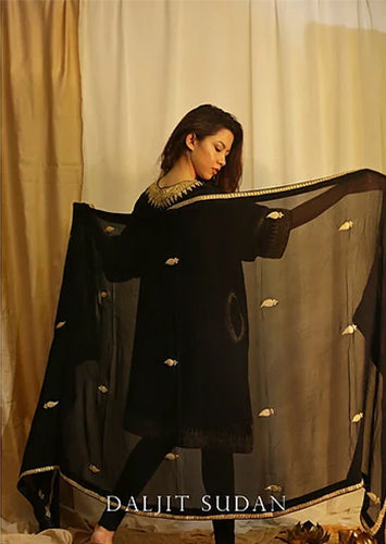 Black Crepe Locket Neck Tilla Phiran Suit I