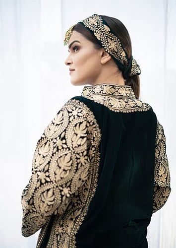 Green Velvet Kali Panel Phiran Set