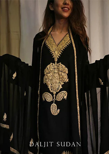 Black Crepe Locket Neck Tilla Phiran Suit I