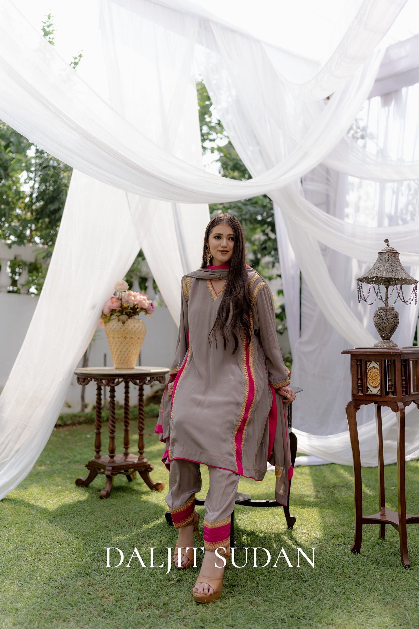 Double Color Grey Crepe Tilla Suit