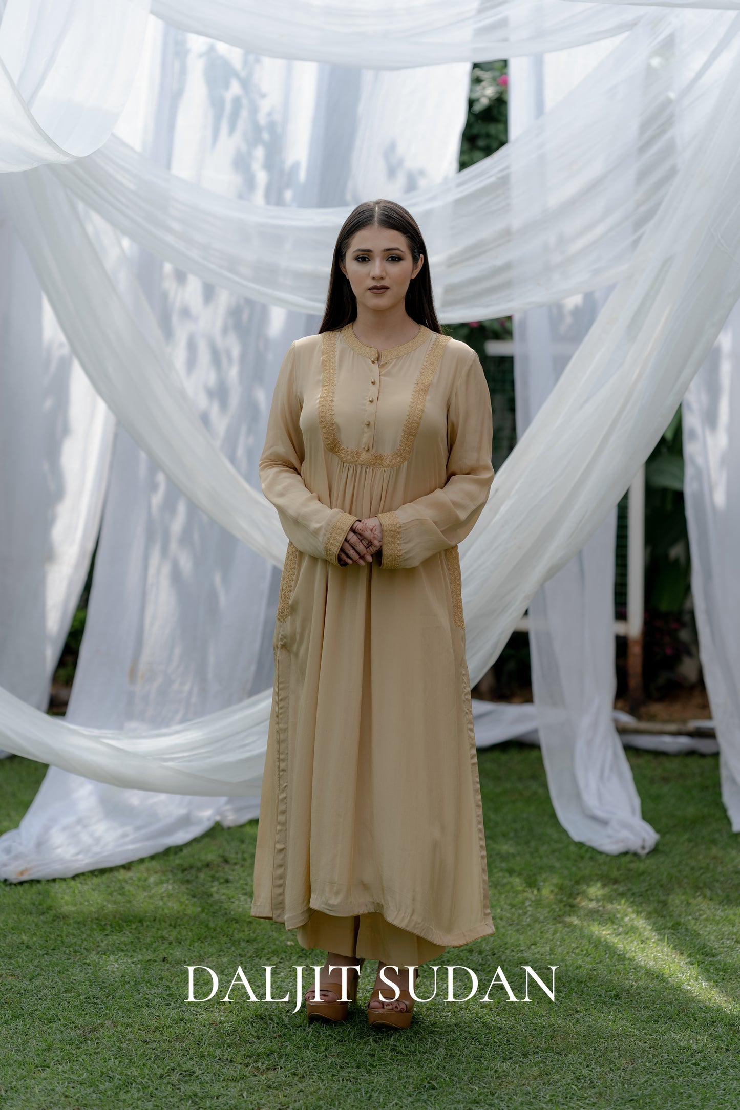 Cream Yolk Tilla Set