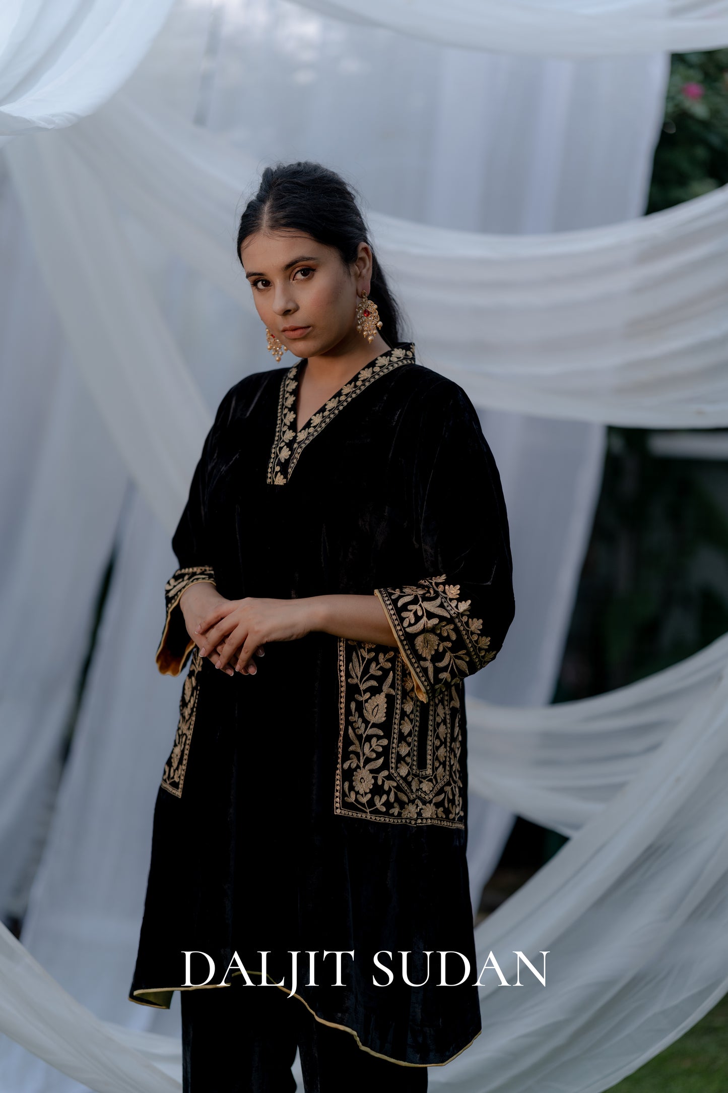 Black Velvet Pocket Set
