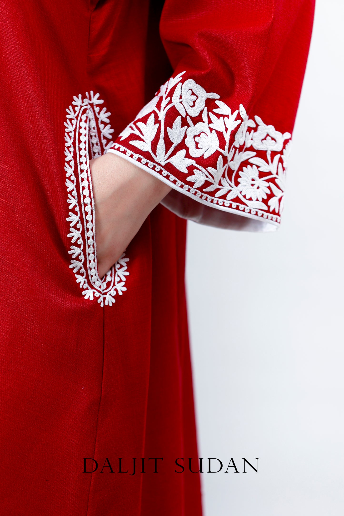 Cranberry Red Cotton Phiran Set With White Aari Embroidery