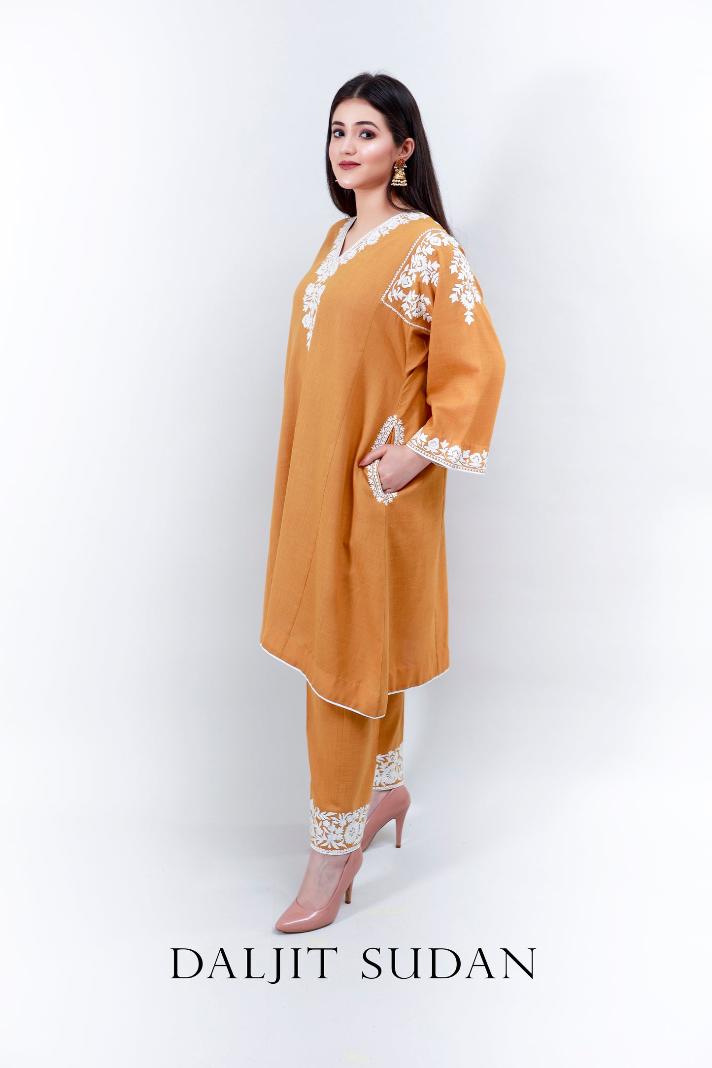 Mustard Cotton Phiran Set With White Aari Embroidery