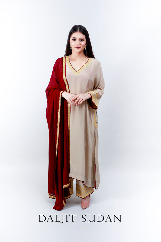 Grey Crepe Tilla Suit with Maroon Dupatta