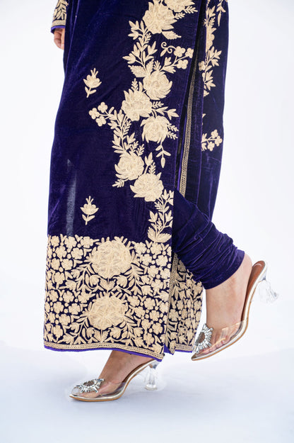 Dark purple velvet aari heavy suit with tissue dupatta