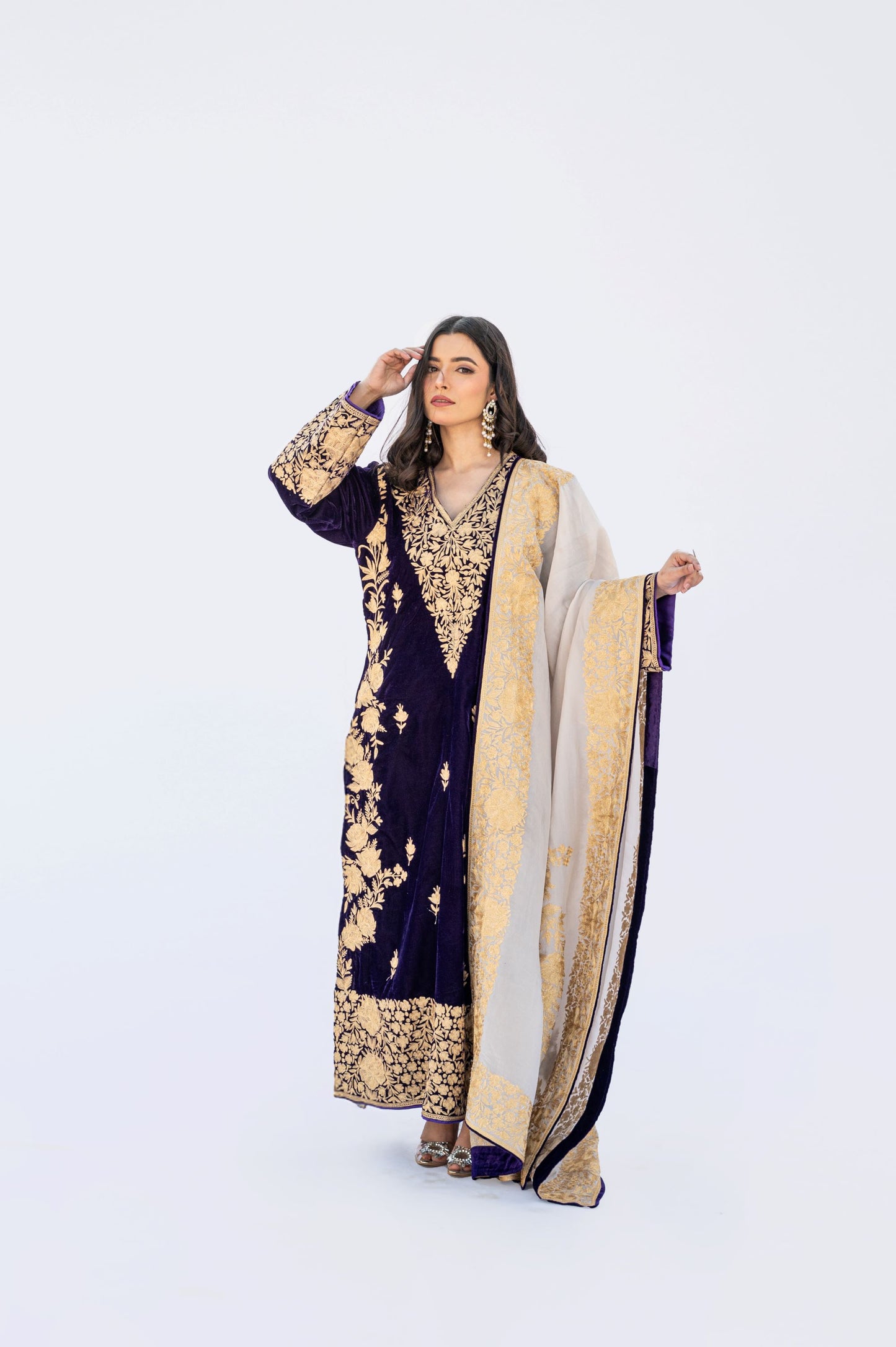 Dark purple velvet aari heavy suit with tissue dupatta