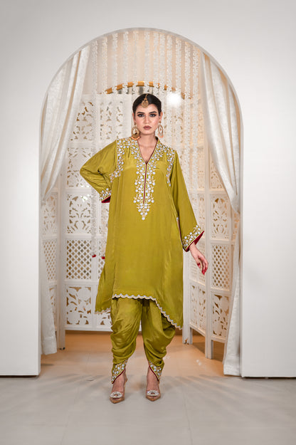 Mehedi Green Shoulder Phiran w Dhoti Pant