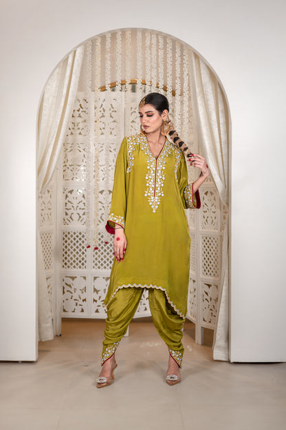 Mehedi Green Shoulder Phiran w Dhoti Pant