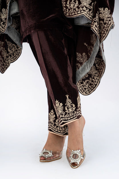 Brown velvet cutwork cape set