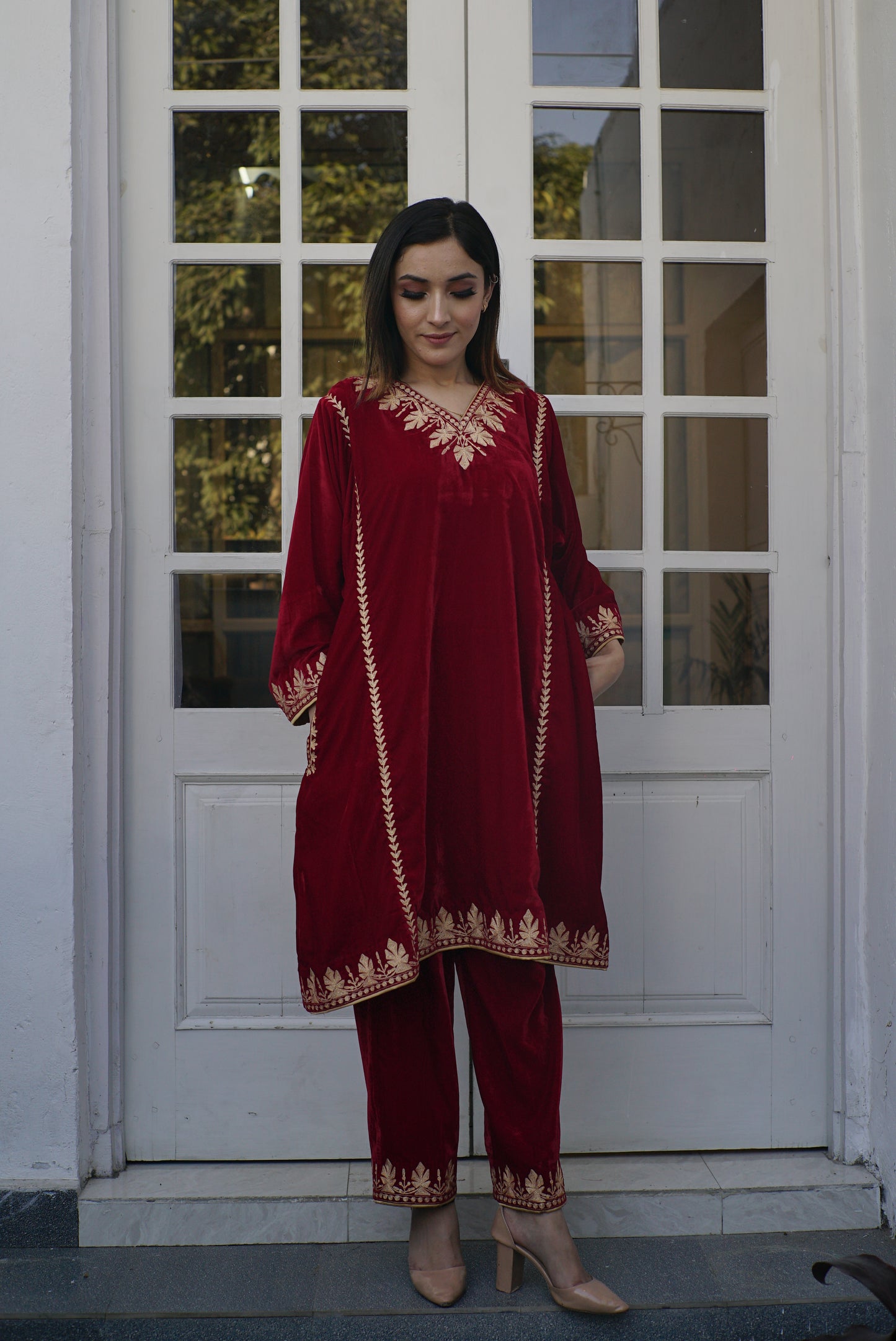 Magenta Velvet Chinar Phiran Set